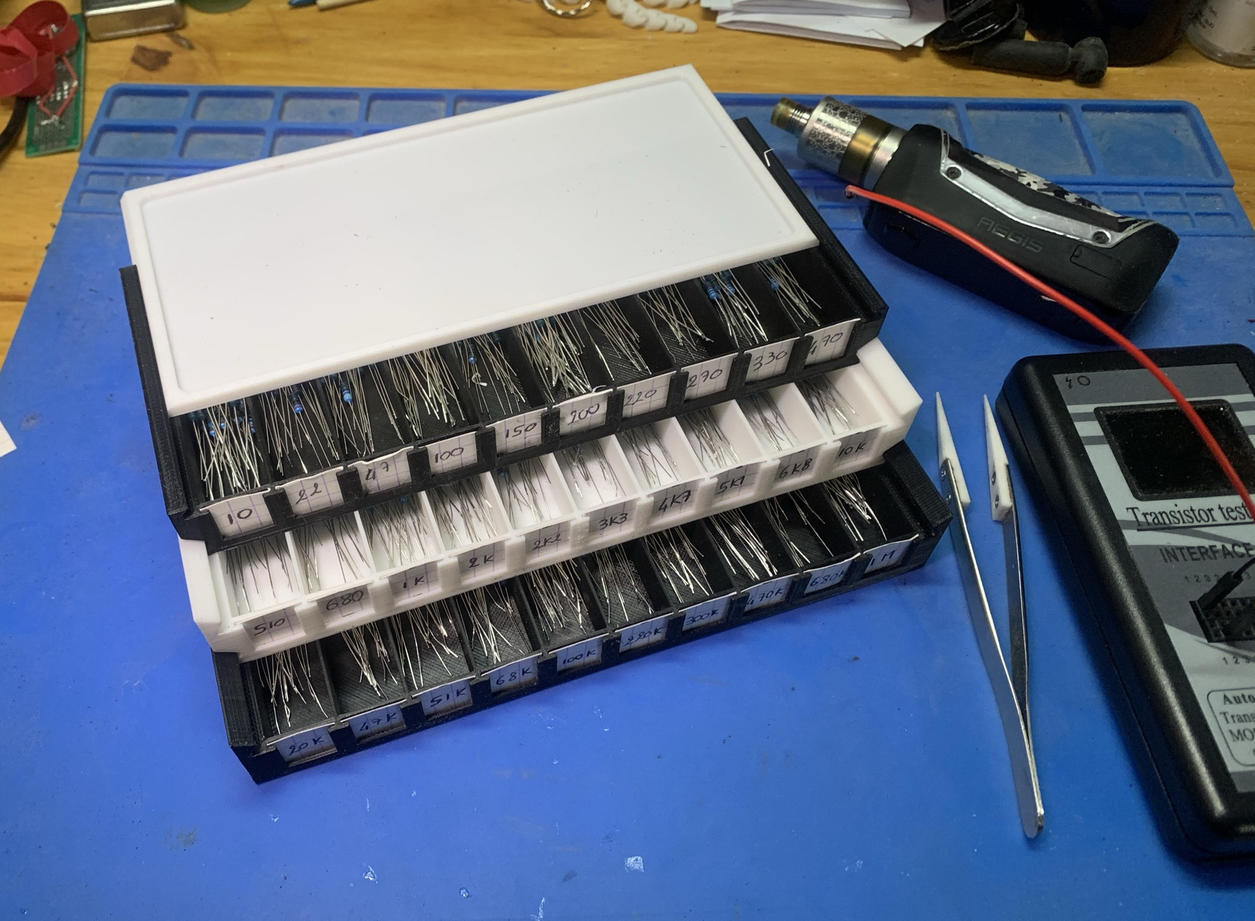 3D printing Storage for resistors and other components • made with ...